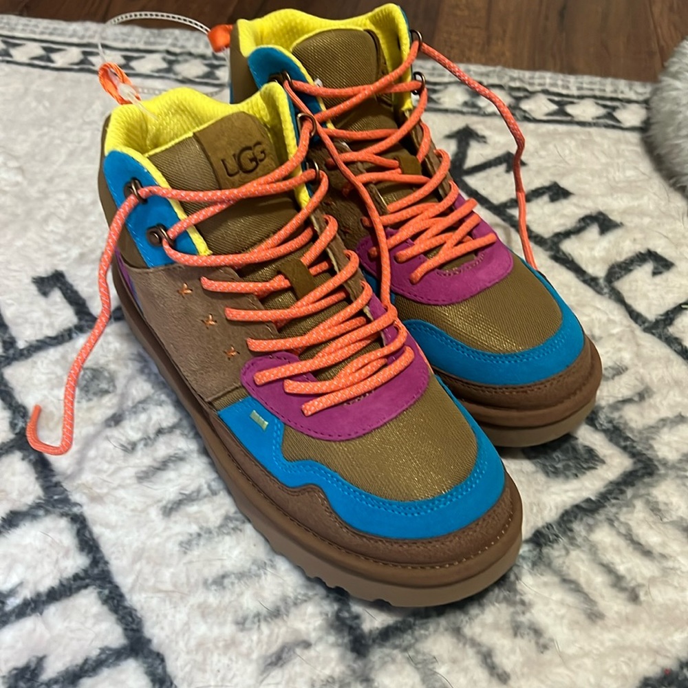 UGG Highland Hi Heritage Rare Color